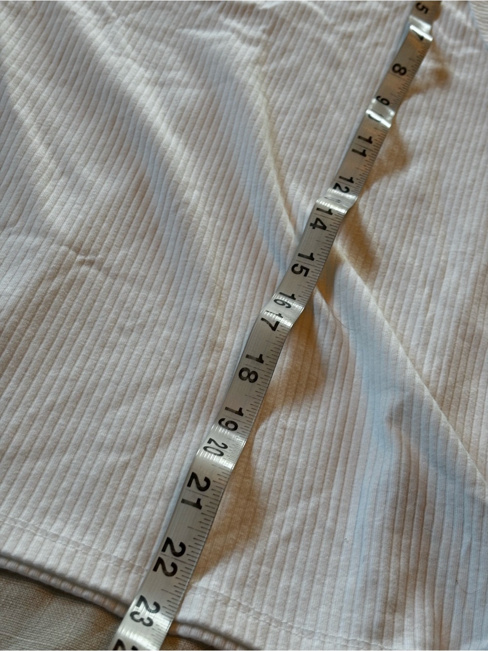 GAP Women's White Ribbed Tank Top - Picture 5 of 6